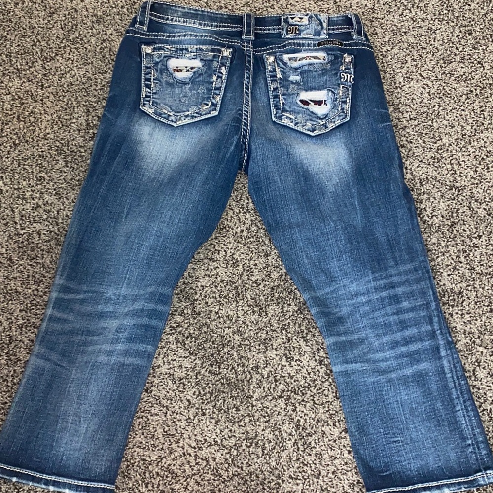 Miss Me Capris size 28